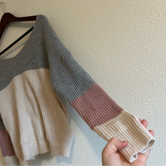 Women's Main Strip Striped Knot Back Sweater in Mauve Size Small - Picture 5 of 9
